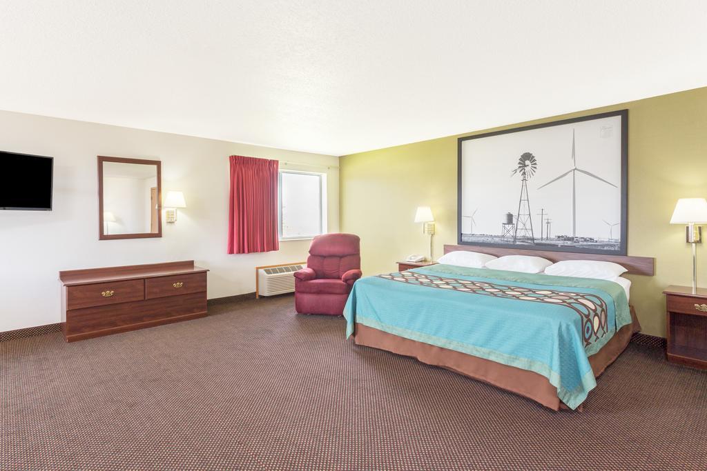 Super 8 By Wyndham Cresco Ia Hotel Exterior photo
